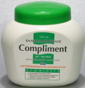 Фотография Compliment Бальзам для поврежденных и ослабленных волос MEGA-LIFE 500мл • арт.6221