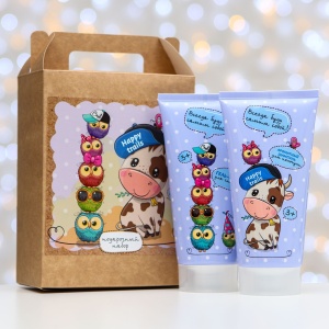 Фотография Family Cosmetics Набор подарочный Happy Trails • Шампунь Ароматный 150мл+Гель-Пенка Для Чистюль 150мл • Fpn-10465
